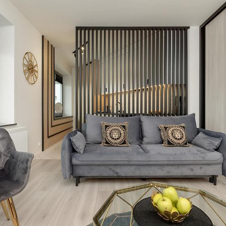 Apartport Wyjatkowe Apartamenty Z Widokiem Na Port W Gdyni By Noclegi Renters Гдиня Екстериор снимка