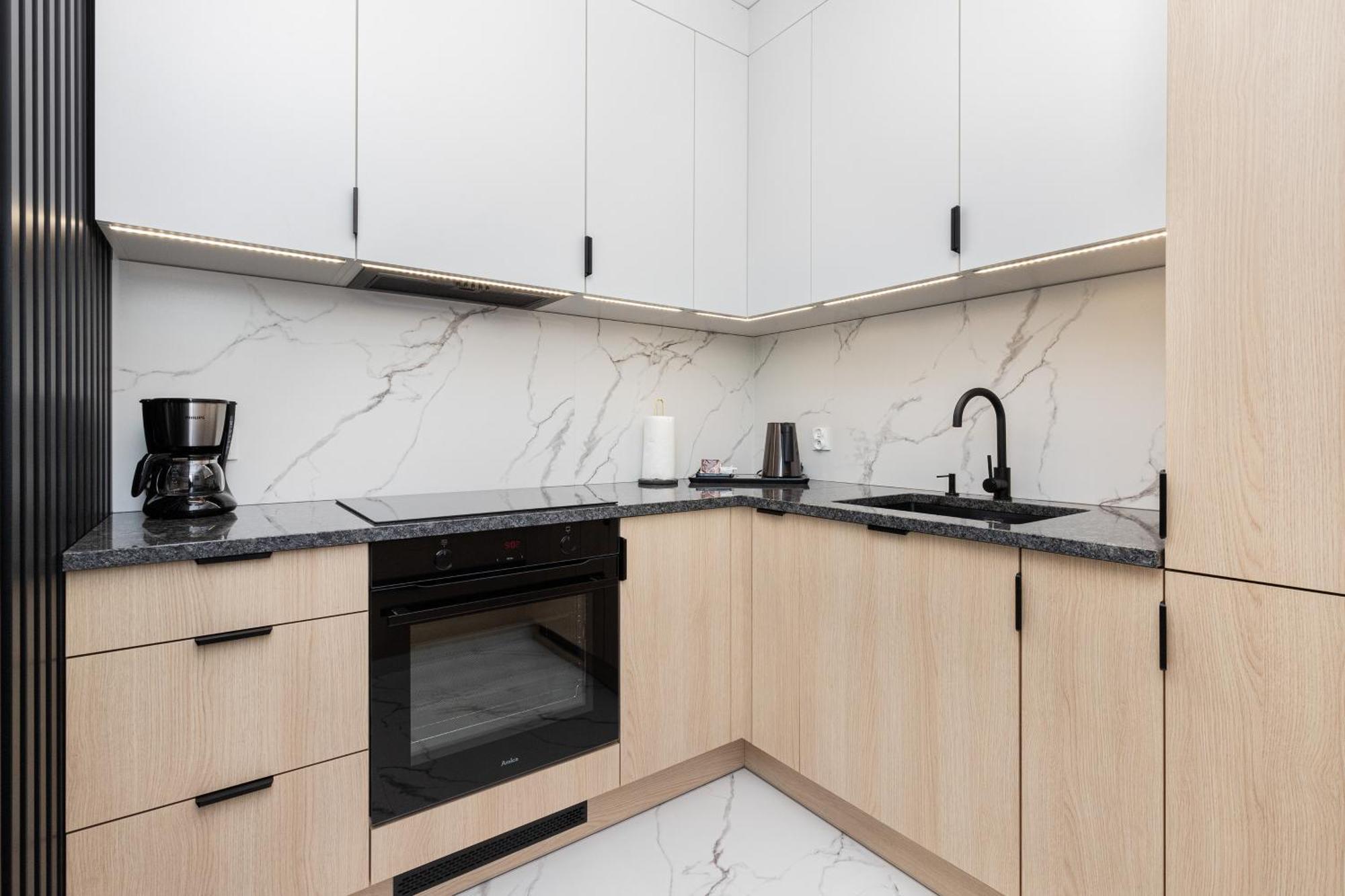 Apartport Wyjatkowe Apartamenty Z Widokiem Na Port W Gdyni By Noclegi Renters Гдиня Екстериор снимка